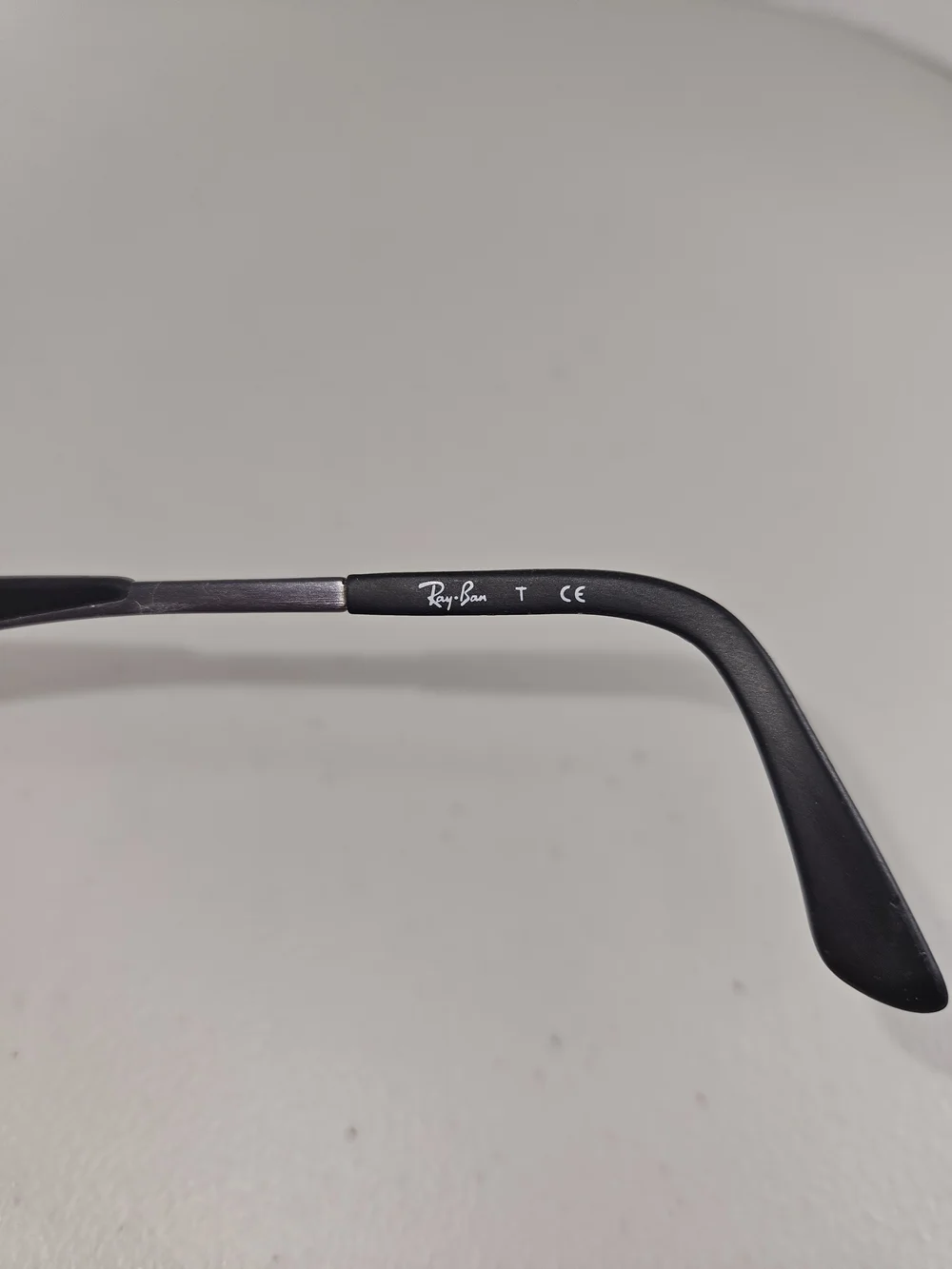 Ray-Ban RB3515 Classic Black Lens Sunglasses Like New